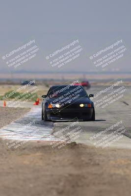 media/Sep-20-2025-Extreme Speed (Sat) [[1fcc23683c]]/Orange (Mid Intermediate)/Session 2 (Sunrise)/